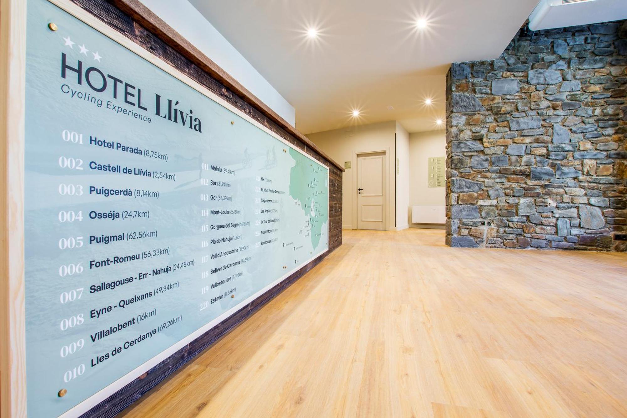 Hotel Llivia Exterior foto